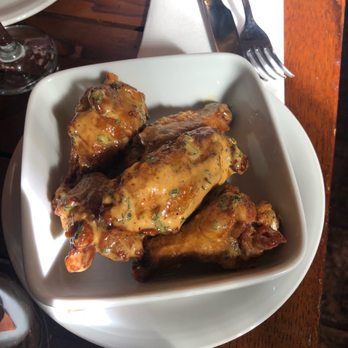 Refinery Rooftop - Chicken Wings. Recommended. - Lounges Near Me - New York, New York