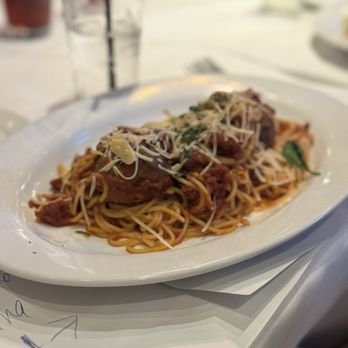 Bravo! Italian Kitchen - Spaghetti & Meatballs - Italian Near Me - Knoxville, Tennessee Bravo! Italian Kitchen - Spaghetti & Meatballs - Italian Near Me - Knoxville, Tennessee