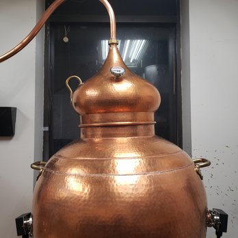 Hall Brothers Distillery - a copper pot on a stand - Distilleries Near Me - Dayton, Ohio Hall Brothers Distillery - a copper pot on a stand - Distilleries Near Me - Dayton, Ohio
