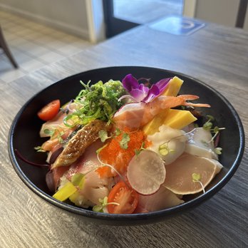Kakuna Sushi - Deluxe Chirashi - Sushi Bars Near Me - Milpitas, California