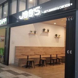 Jee's Burger - Jee's from the street