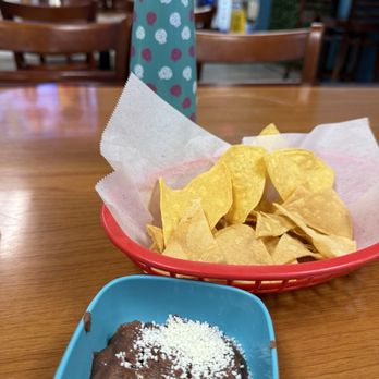 Keidy's - Instead of chips and salsa, they bring out fresh chips and a hummus-like bean concoction -- spectacular! - Honduran Near Me - Fresno, California Keidy's - Instead of chips and salsa, they bring out fresh chips and a hummus-like bean concoction -- spectacular! - Honduran Near Me - Fresno, California