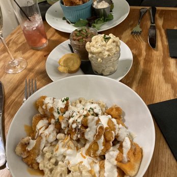 King Cropp Kitchen - Front - The Chief Mac bowl (Buffalo cauliflower w/ranch)  In back - half order jumbo shrimp, Mac & cheese, pinto beans, cornbread - American Near Me - Danville, Virginia