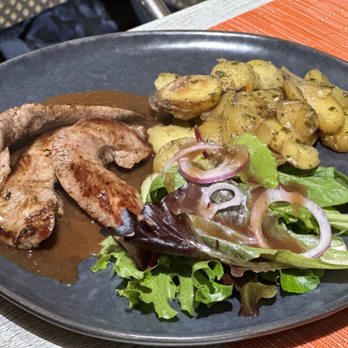 L'Entre 2 - Brasseries Near Me - Sarlat-la-Canéda, 24 L'Entre 2 - Brasseries Near Me - Sarlat-la-Canéda, 24