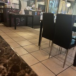 Pho Lantern Restaurant - Hostess stand