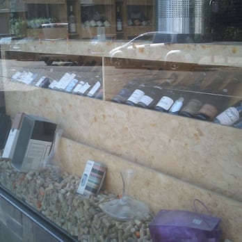 Oeno Tk - Wine Bars Near Me - Saint-Gilles, BRU