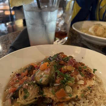 BJ's Restaurant & Brewhouse - Lunch with Sparkling Raspberry Lemonade - American Near Me - Concord, California