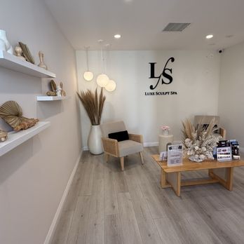 Luxe Sculpt Spa - interior/lobby - Massage Near Me - Newport Beach, California Luxe Sculpt Spa - interior/lobby - Massage Near Me - Newport Beach, California