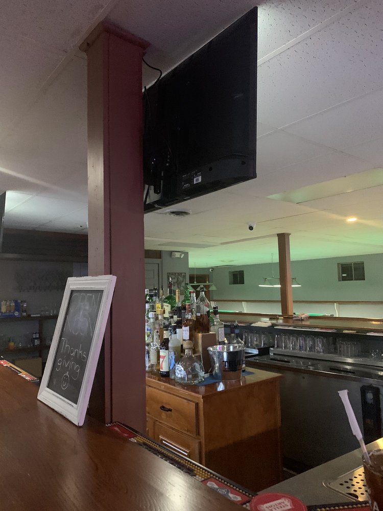 THE HIDEAWAY TAVERN Updated October 2024 544 Church St, Hebron