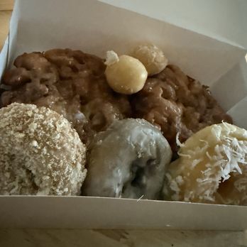 S-H Donuts - Apple fritter, coconut, blueberry, cinnamon - Breakfast & Brunch Near Me - Austin, Texas S-H Donuts - Apple fritter, coconut, blueberry, cinnamon - Breakfast & Brunch Near Me - Austin, Texas