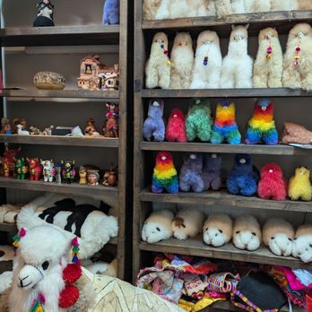 El Tesoro del Inca - They sell merchandise inside - Peruvian Near Me - Irving, Texas