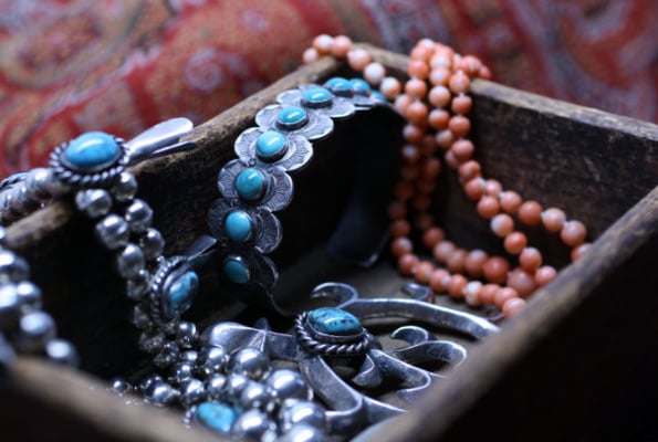 Pippin Vintage Jewelry by null