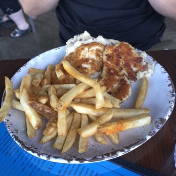 Wolfies Grill - Geist - Chicken and mashed potatoes with fries subbed for broccoli - American Near Me - Indianapolis, Indiana