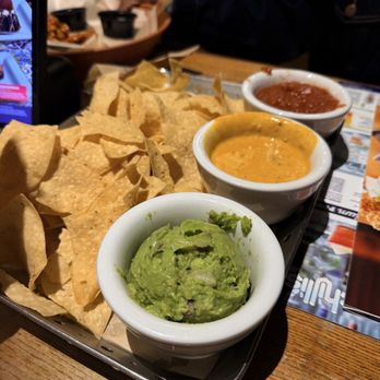 Chili's - Dip Trio - American Near Me - Carson, California