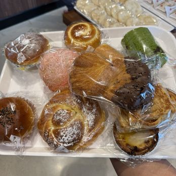 85°C Bakery Cafe-Niles - Bakeries Near Me - Niles, Illinois