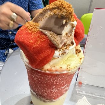 Jeremiah's Italian Ice - Strawberry shortcake  Large Gelati - Desserts Near Me - Boynton Beach, Florida
