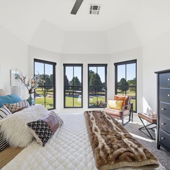 Thermal Windows - Elegant divided lite patterns can enhance the look of your home - Windows Installation Near Me - Bethany, Oklahoma
