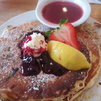 Jongewaard's Bake n Broil - Lemon blueberry pancakes with raspberry sauce - American Near Me - Long Beach, California