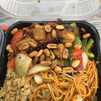 Pots n' Woks - Vegan combination plate :Beef king pao half rice half chow mein - Chinese Near Me - Whittier, California Pots n' Woks - Vegan combination plate :Beef king pao half rice half chow mein - Chinese Near Me - Whittier, California