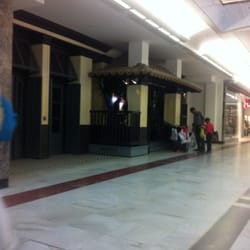 Hollister Co