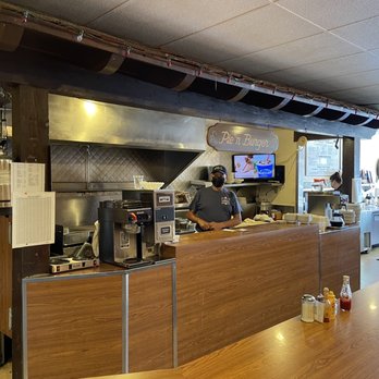 Pie 'n Burger - Cooking area - Burgers Near Me - Pasadena, California Pie 'n Burger - Cooking area - Burgers Near Me - Pasadena, California