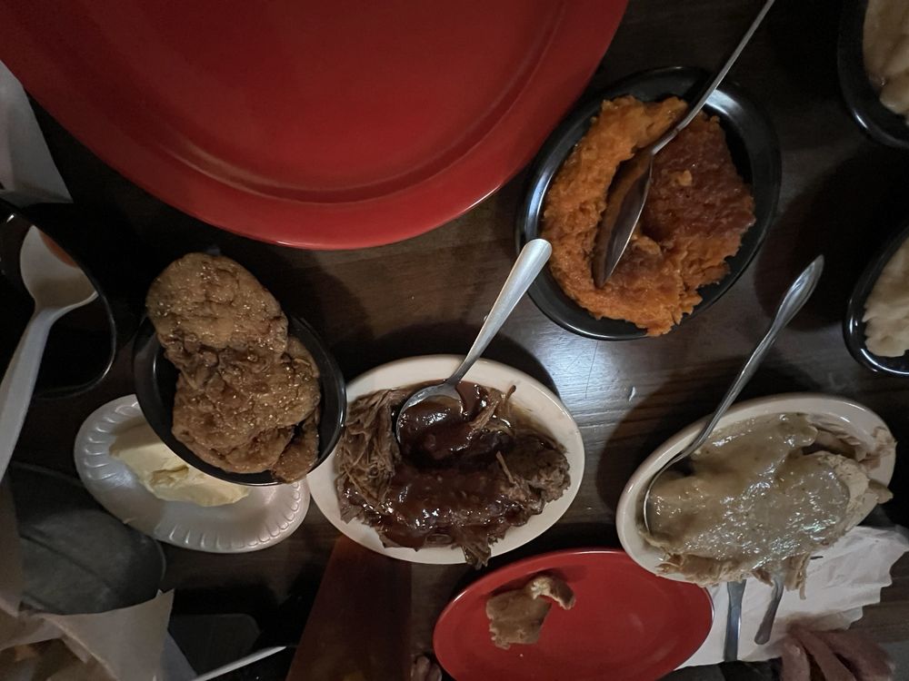 Food from The Farmer's Daughter Restaurant