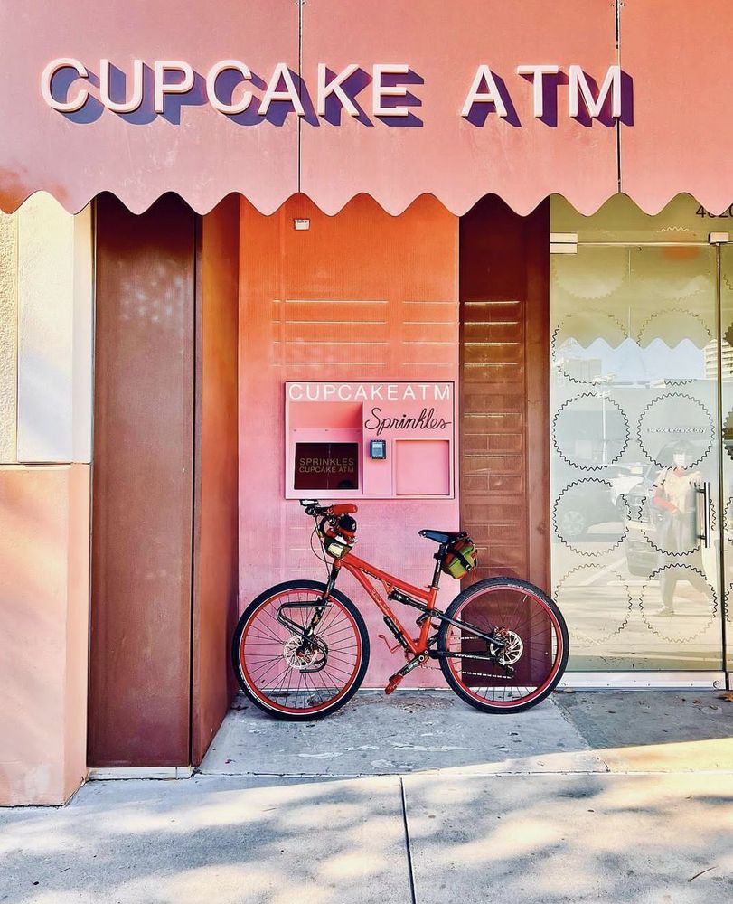 SPRINKLES DALLAS CUPCAKES ATM Updated September 2024 67 Photos & 67