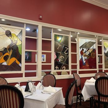 Dooky Chase's Restaurant - Decor - Cajun/Creole Near Me - New Orleans, Louisiana