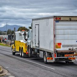 Stanley's Quick Roadside Assistance - Towing Groveland California