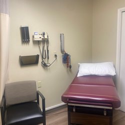 Med Center - Simple exam room