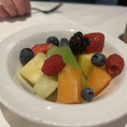 Ten Lounge - fruit bowl
