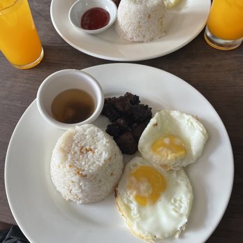 Wilnag’s Resto - Tapsilog, 180 PHP - Filipino Near Me - El Nido, PLW
