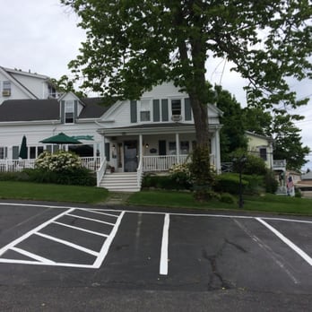 Greenleaf Inn - Guest Houses Near Me - Boothbay Harbor, Maine