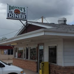 Donna's Diner - Excellent food and service!