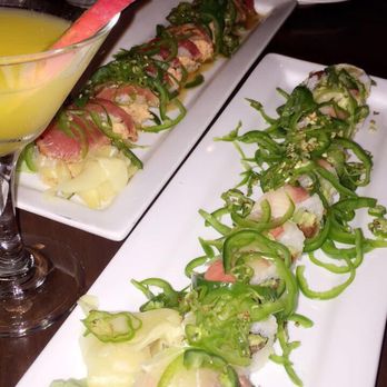 Umi Sake House - Casino Royale and Street Fighter Roll- also the Good night Irene drink is delish! - Sushi Bars Near Me - Seattle, Washington