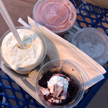 Caliche's Frozen Custard - Our Big Hawaiian, watermelon smoothie, Very Berry Sundae, and water. The ice is the best!!! - Ice Cream & Frozen Yogurt Near Me - Las Cruces, New Mexico Caliche's Frozen Custard - Our Big Hawaiian, watermelon smoothie, Very Berry Sundae, and water. The ice is the best!!! - Ice Cream & Frozen Yogurt Near Me - Las Cruces, New Mexico