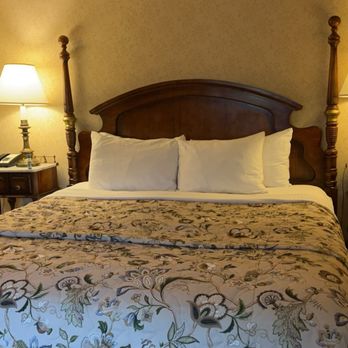 Benbow Historic Inn - Our room - Hotels Near Me - Garberville, California
