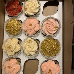 dozen cupcakes in a box dozen cupcakes in a box