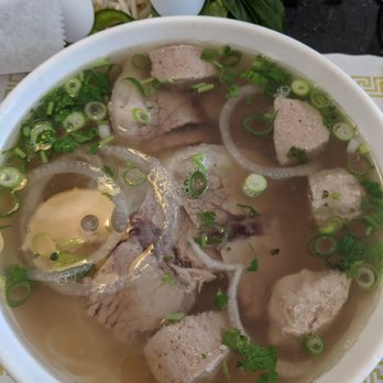 Pho Tan Vinh - Small Pho with beef brisket and meatballs (8/10) - Vietnamese Near Me - Silver Spring, Maryland