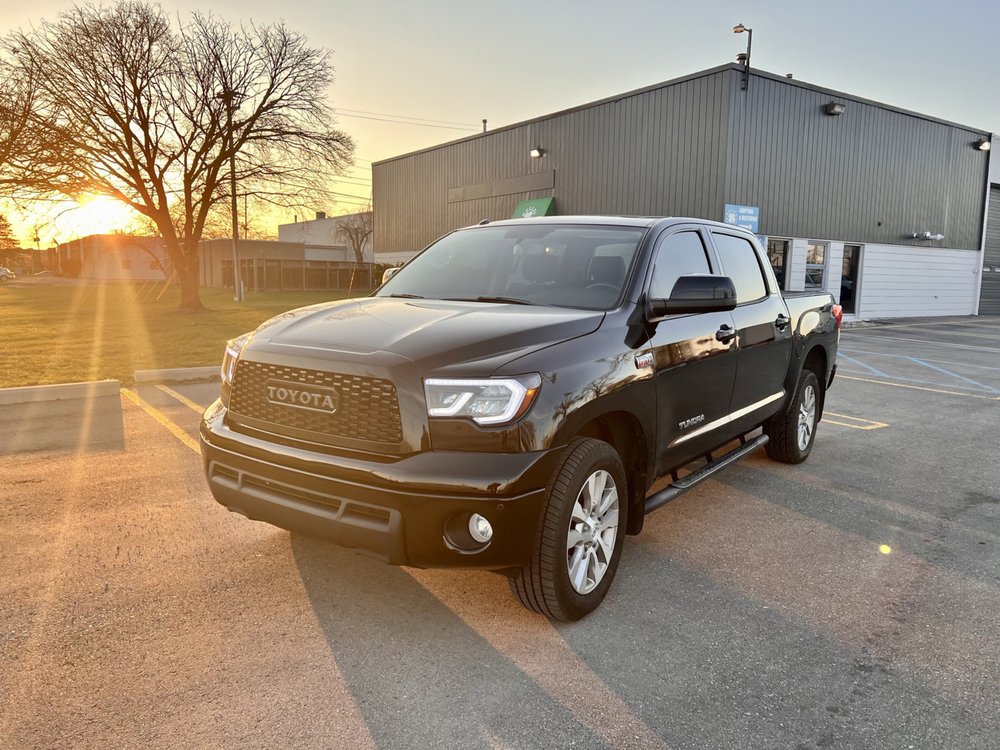 ELEVATED RESTYLING CENTER Updated June 2024 19 Photos 5204