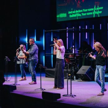 Hope Evangelical Free Church - Worship Experience - Churches Near Me - Springfield, Illinois Hope Evangelical Free Church - Worship Experience - Churches Near Me - Springfield, Illinois