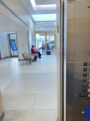 UT Southwestern Medical Center by null