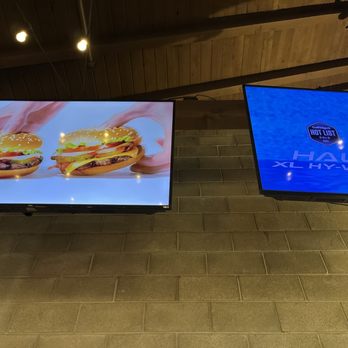 The Tipping Point - Outdoor TV's on patio - Bars Near Me - Modesto, California