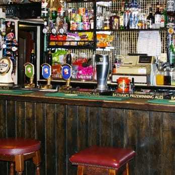 The Plough and Harrow - Lounge Servery - Pubs Near Me - Dudley, XWM The Plough and Harrow - Lounge Servery - Pubs Near Me - Dudley, XWM