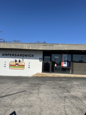 Ampersandwich by null