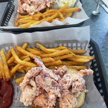 Eagles Nest Restaurant - World Famous Lobster Roll - Seafood Near Me - Brewer, Maine Eagles Nest Restaurant - World Famous Lobster Roll - Seafood Near Me - Brewer, Maine
