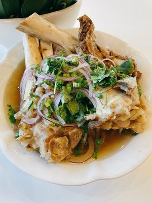 Pho Gia Lynh by null