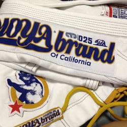 Moya Brand - Cali Gi! On of the best and popular jiu jitsu kimonos in the Market!