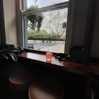 The Volunteer - Ale with a view - Pubs Near Me - London, XGL The Volunteer - Ale with a view - Pubs Near Me - London, XGL