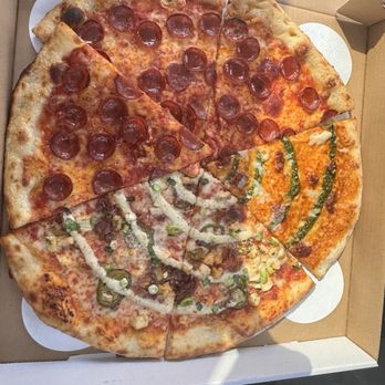 Anna’s Pizza Joint - Pizza Near Me - Long Beach, California